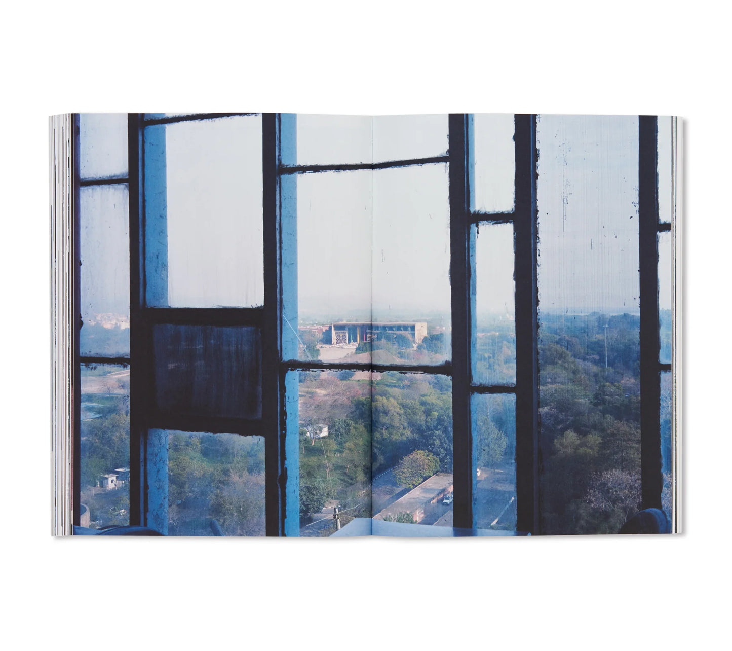 LOOKING THROUGH - LE CORBUSIER WINDOWS