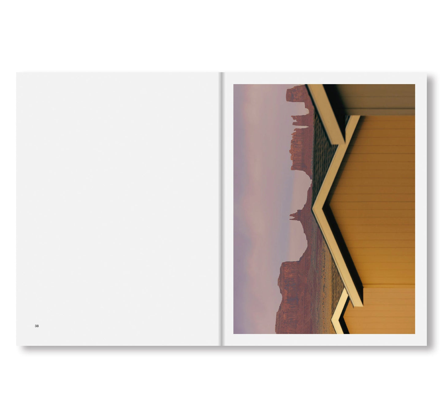 DISTANCES VOL.III