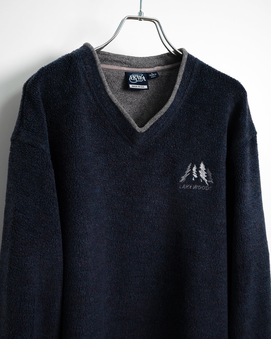 90's V-neck Fleece Pullover