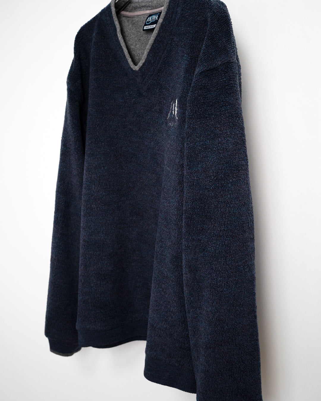 90's V-neck Fleece Pullover