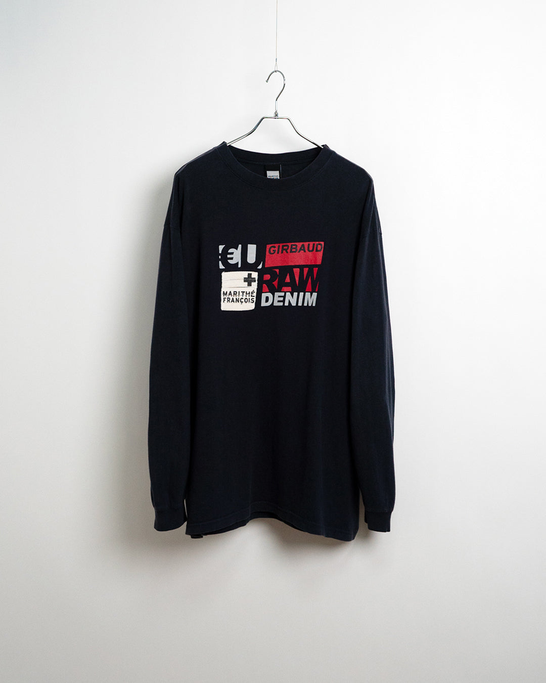 90's Printed Long Sleeved T-shirt