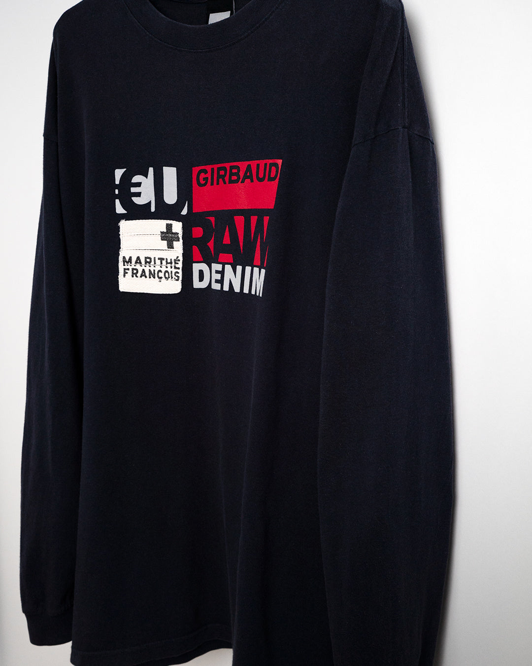 90's Printed Long Sleeved T-shirt
