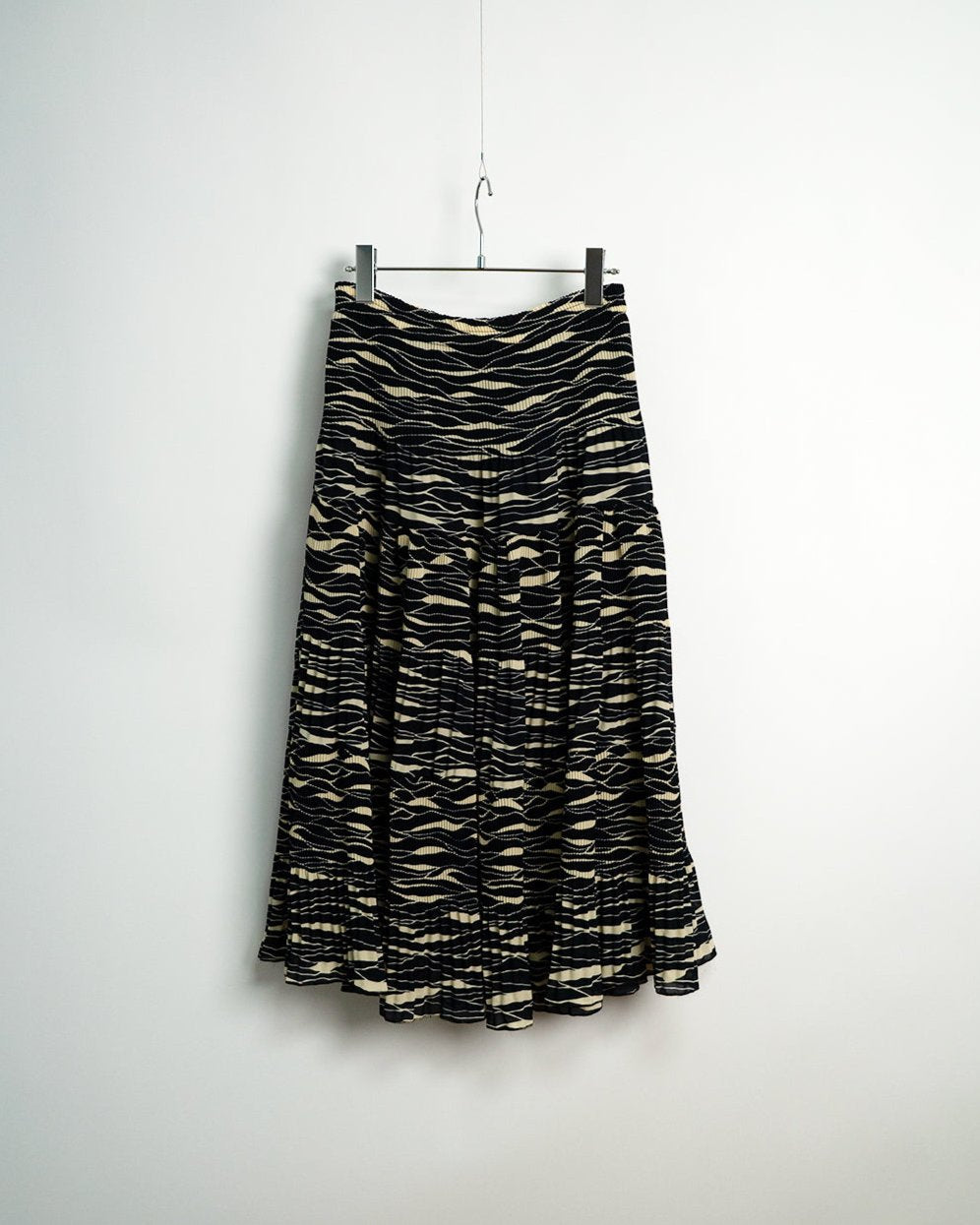 70's-80's Abstract pattern pleated skirt