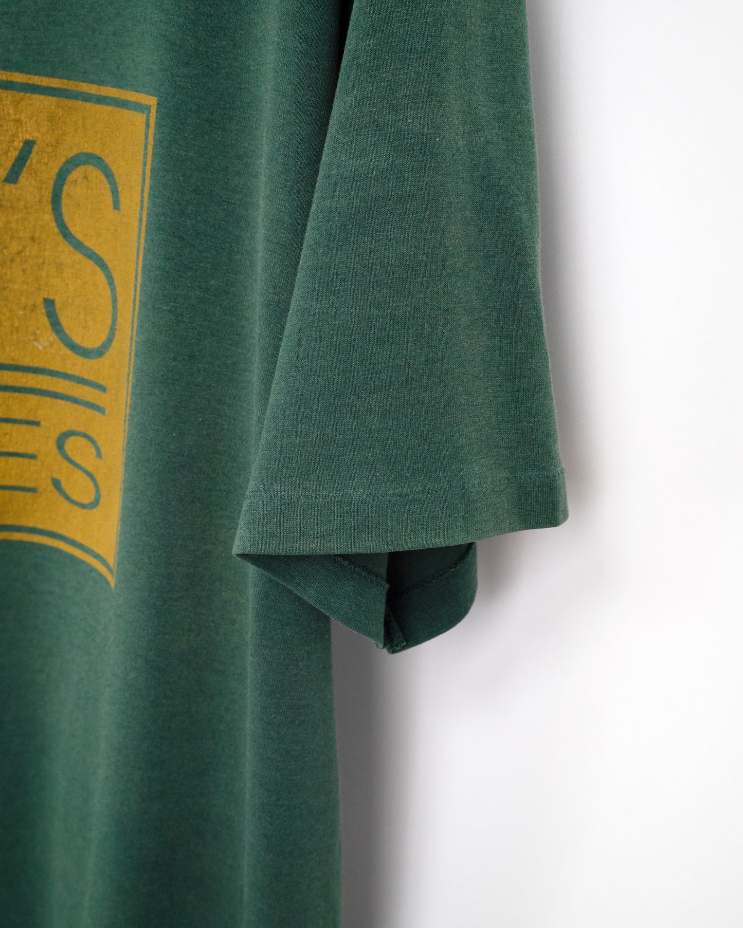 80's "BOB'S STORES" T-Shirt