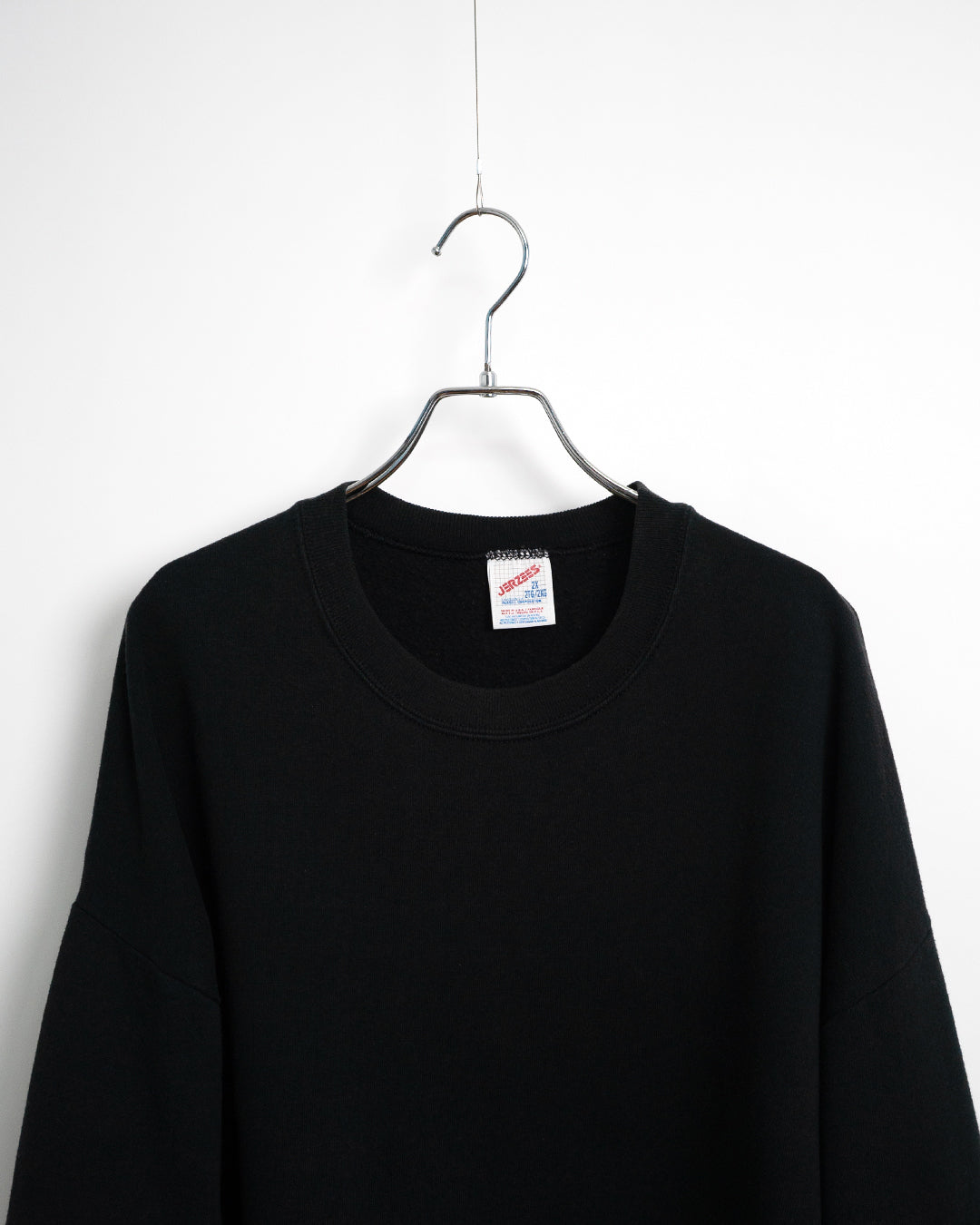 90's Plain Black Sweatshirt