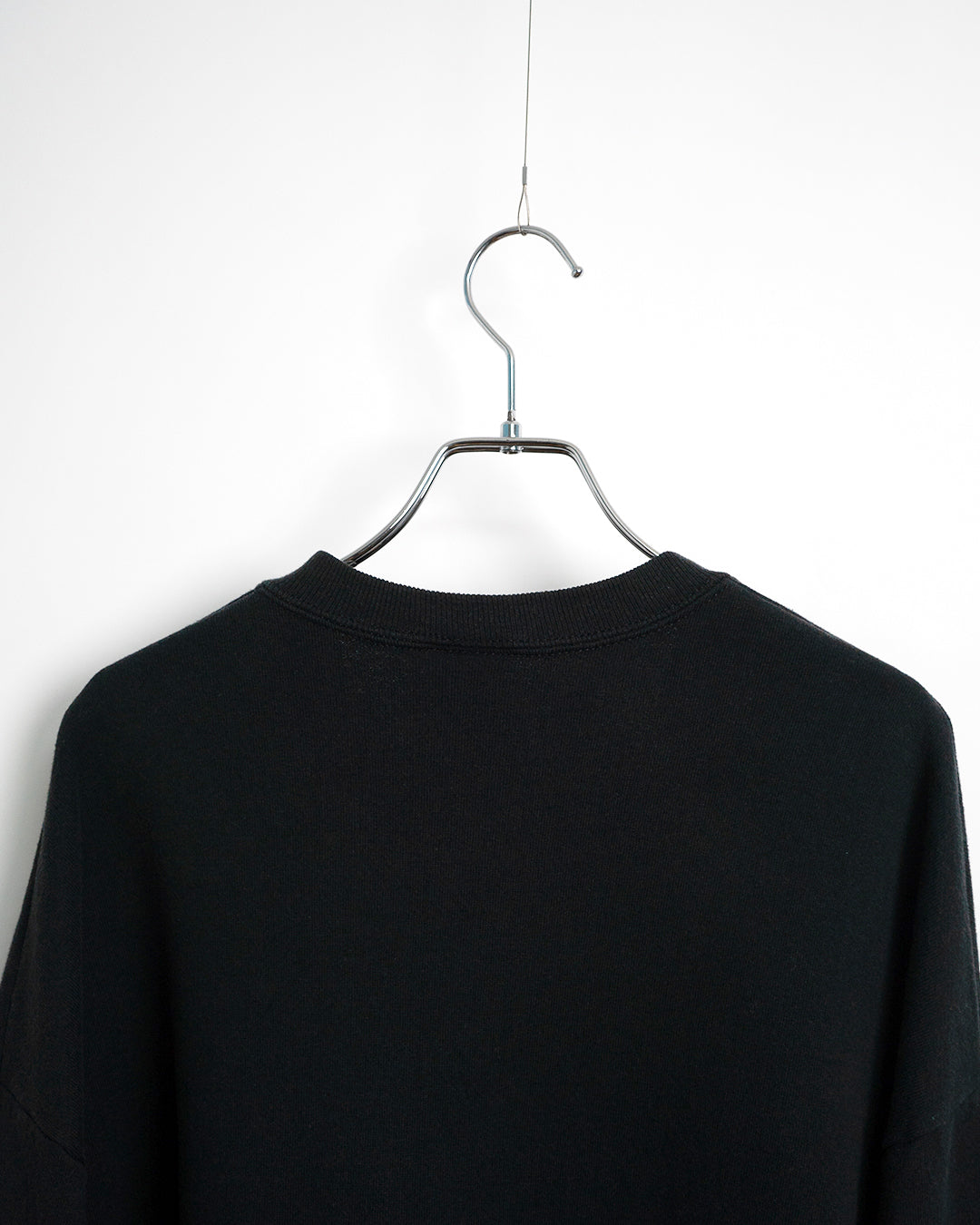 90's Plain Black Sweatshirt