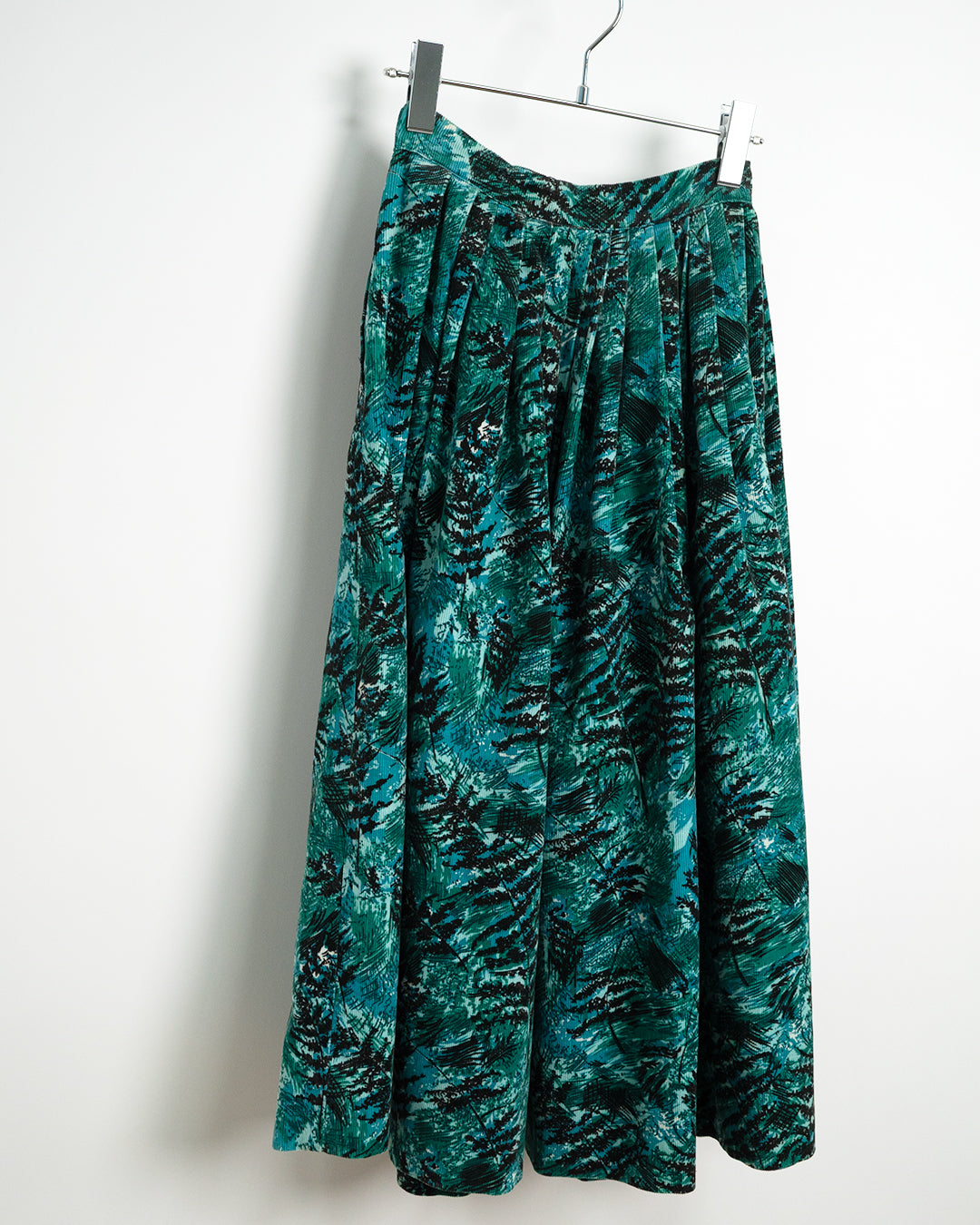 30's-50's Corduroy skirt with abstract botanical print