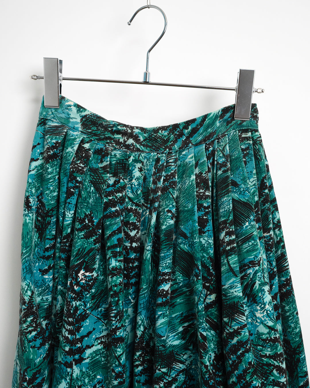 30's-50's Corduroy skirt with abstract botanical print