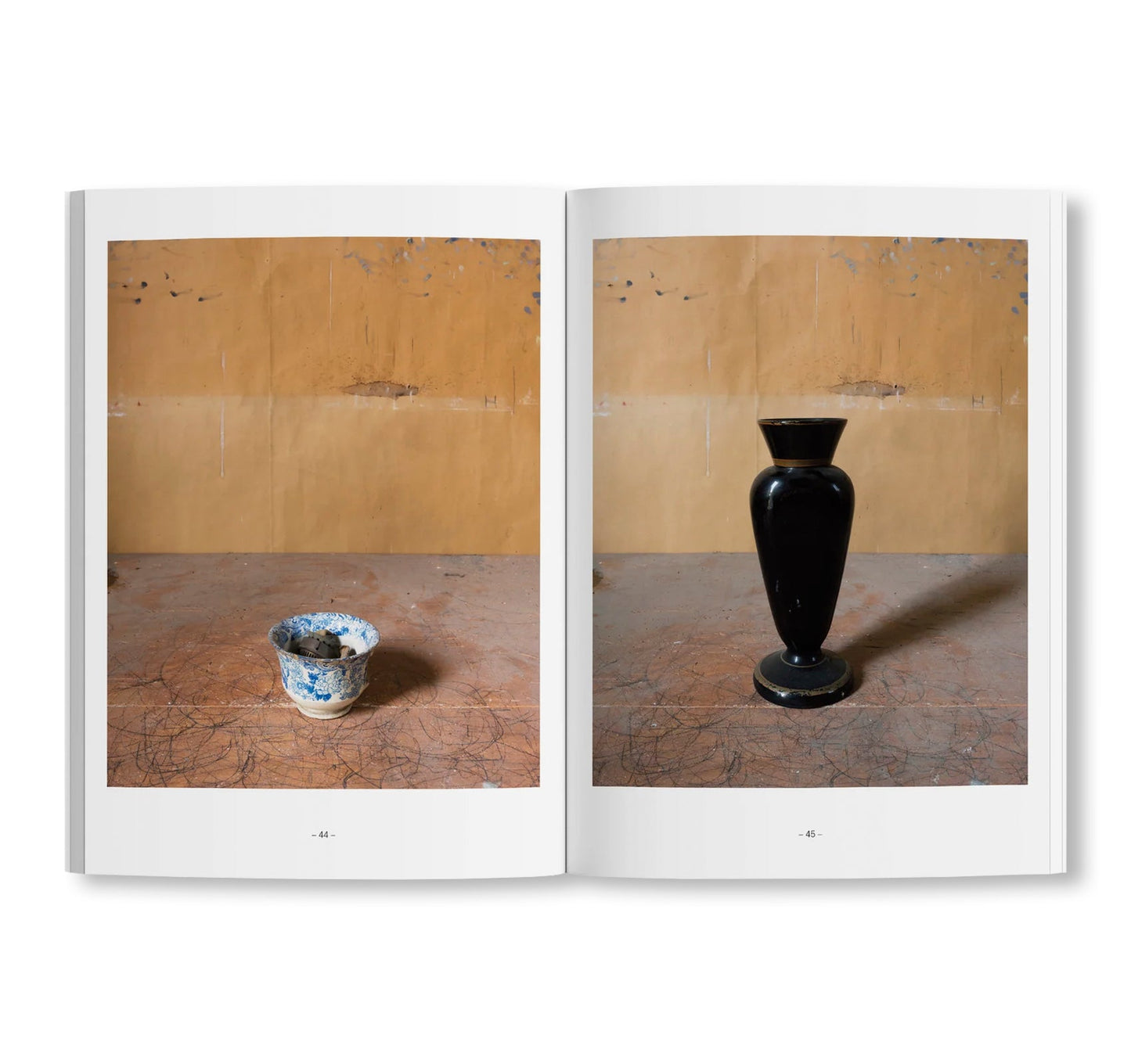 MORANDI'S OBJECTS. THE COMPLETE ARCHIVE OF CASA MORANDI