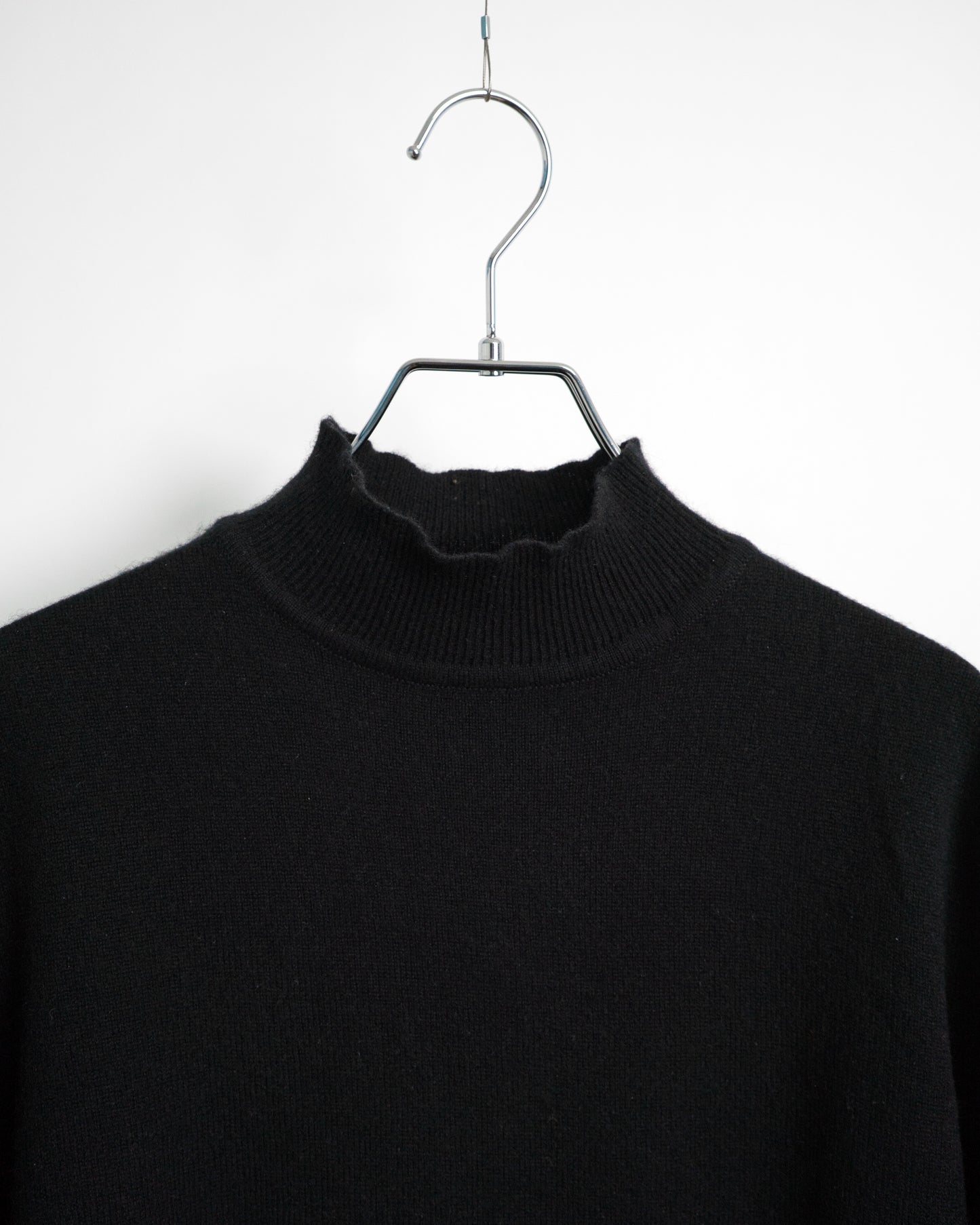 Cashmere Short-Sleeve Mock Neck Knit