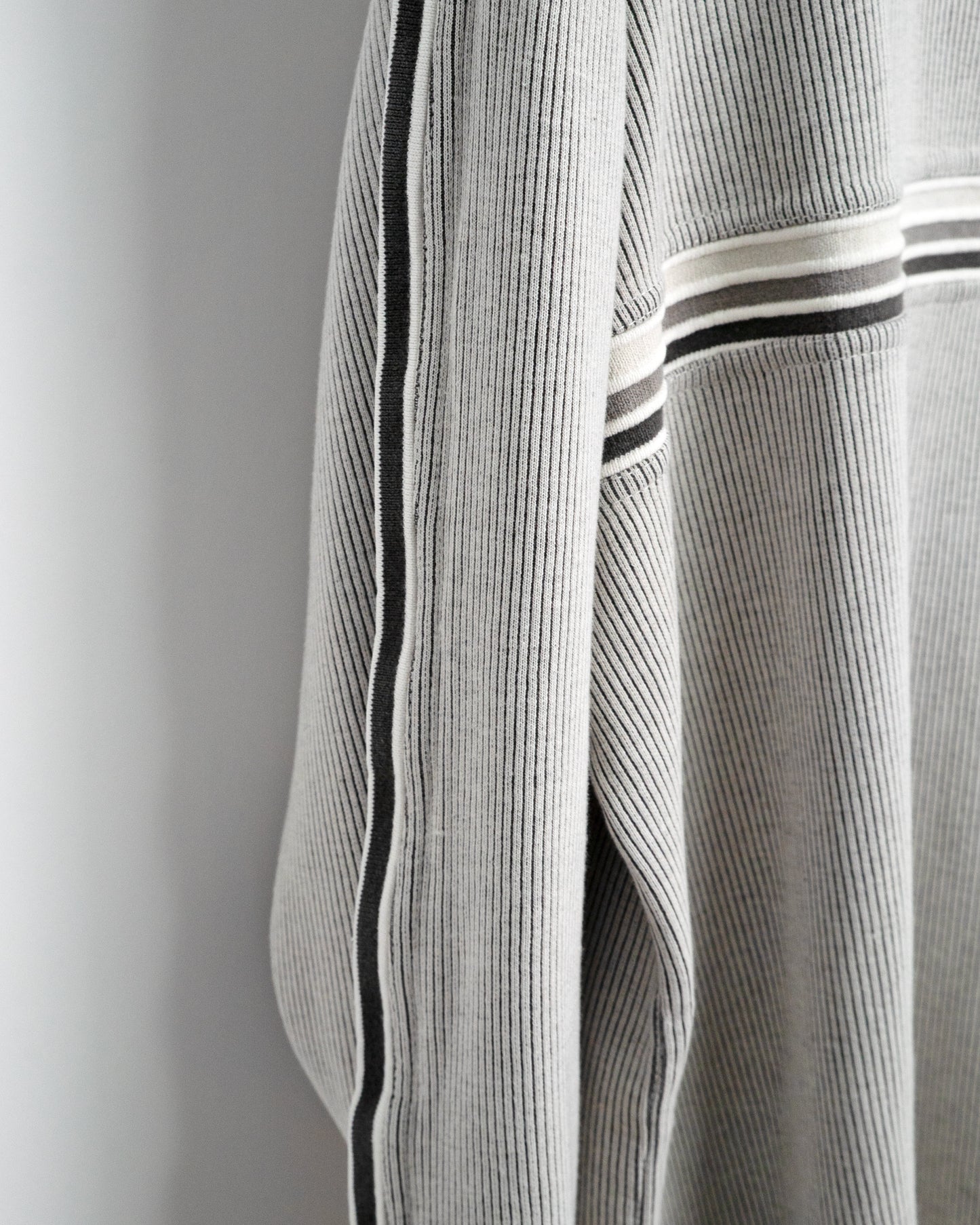 90s-00s Ribbed Cotton Long Sleeve Tee