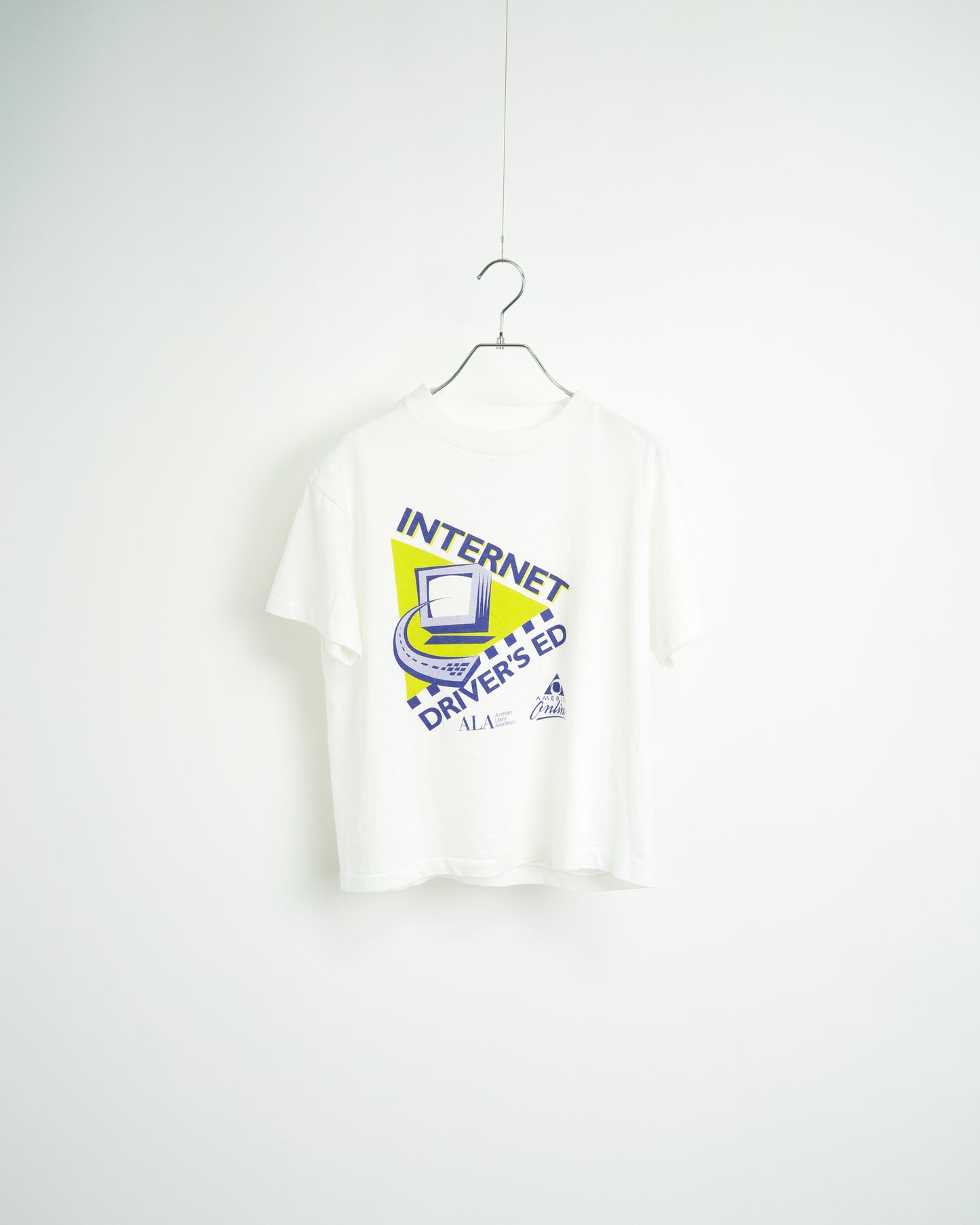 90s "INTERNET DRIVER'S ED" print T-shirt