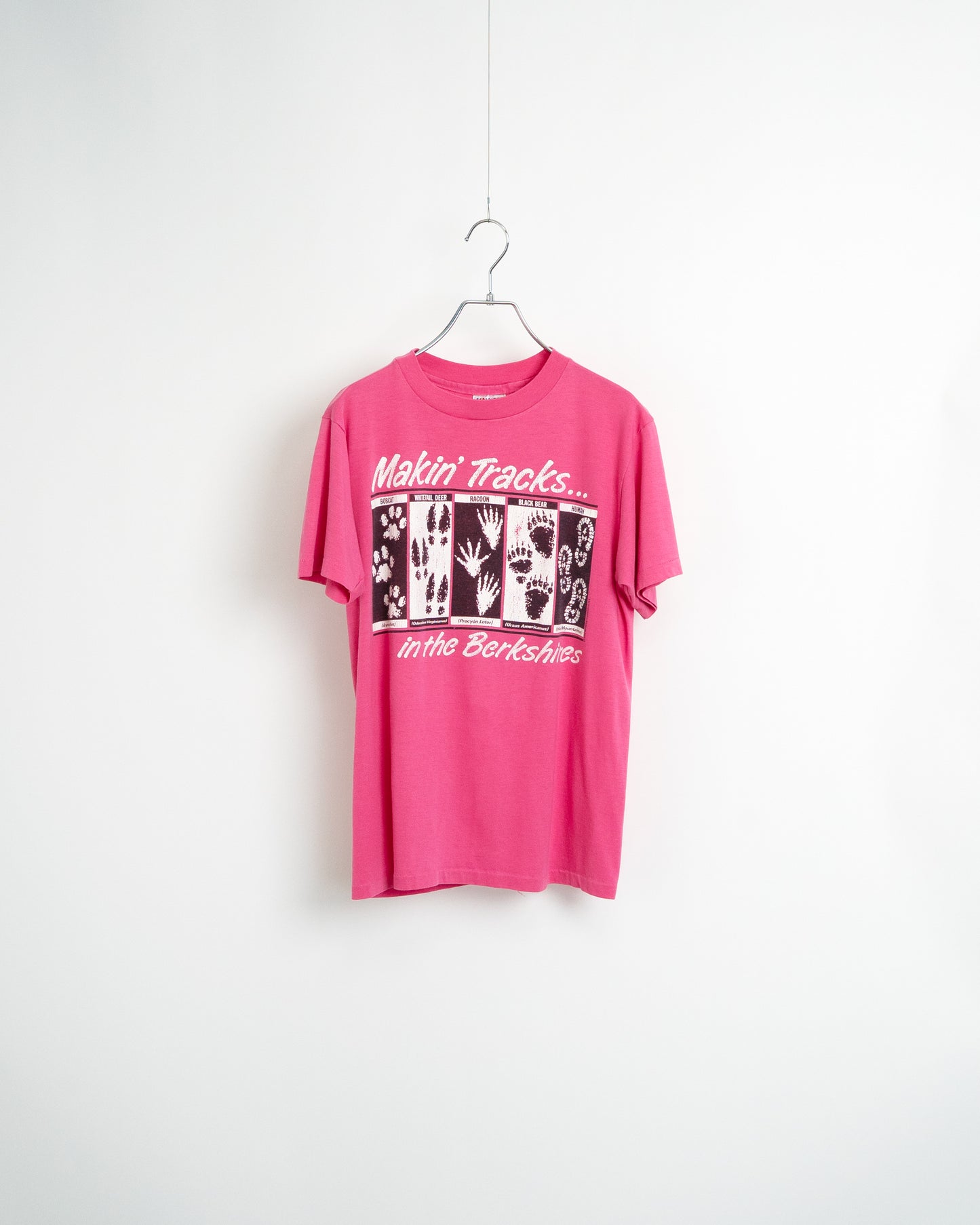 90s Animal Tracks Souvenir Tee
