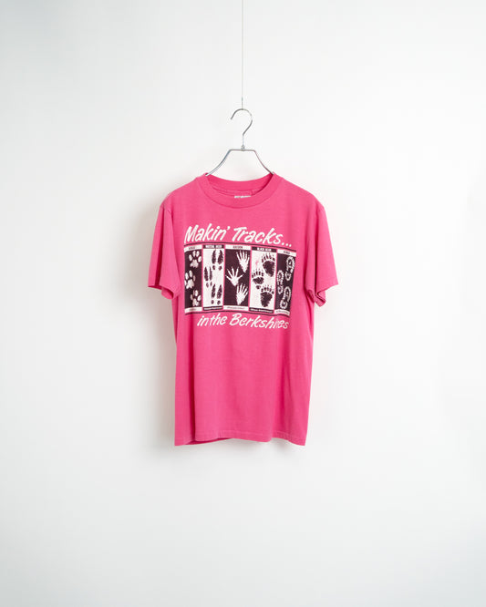 90s Animal Tracks Souvenir Tee