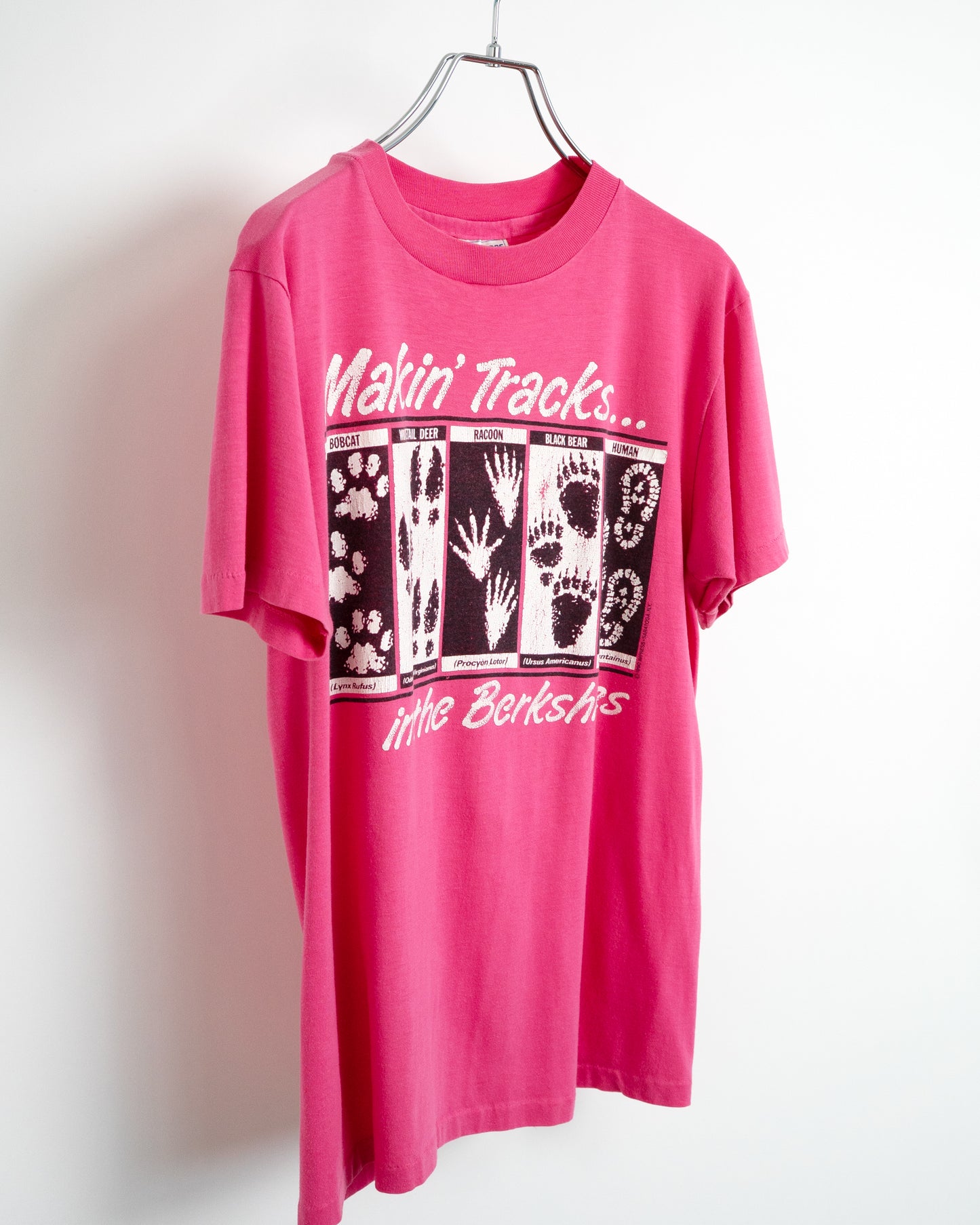 90s Animal Tracks Souvenir Tee