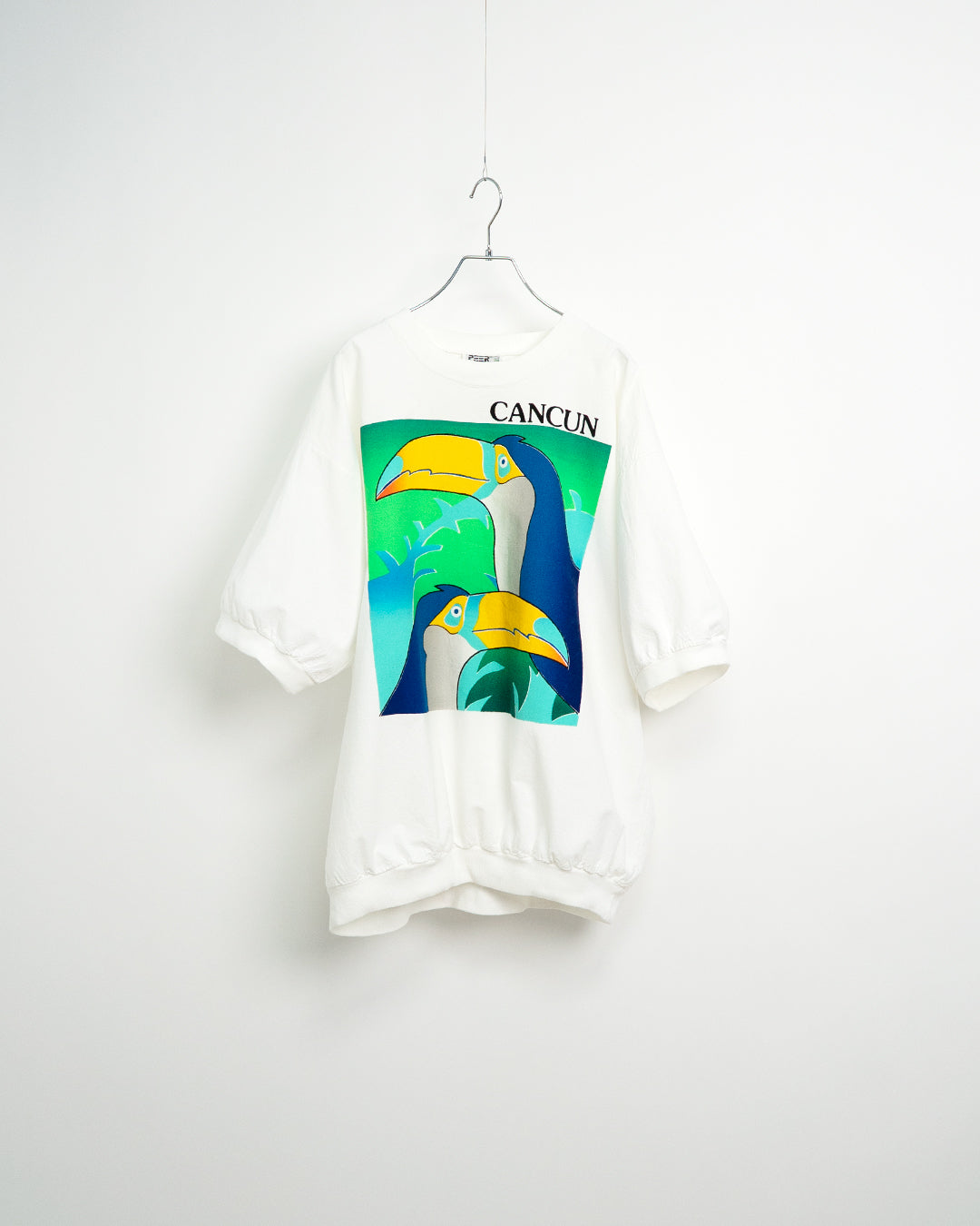 90s "CANCUN" Short Sleeve Tops