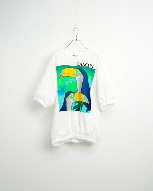 90s "CANCUN" Short Sleeve Tops