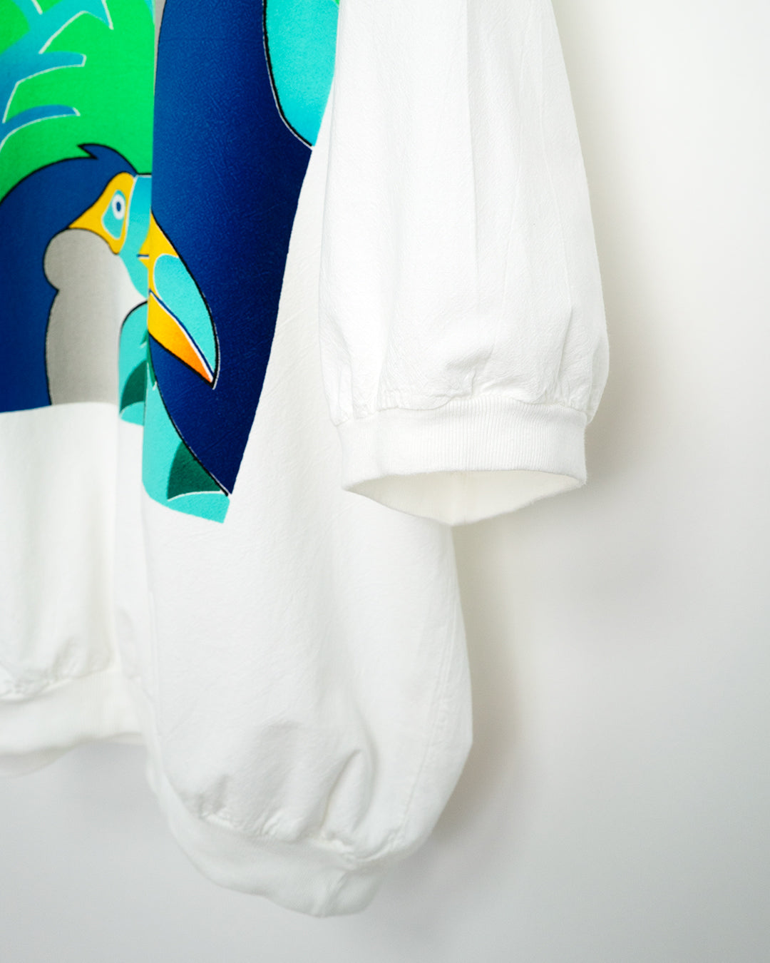90s "CANCUN" Short Sleeve Tops