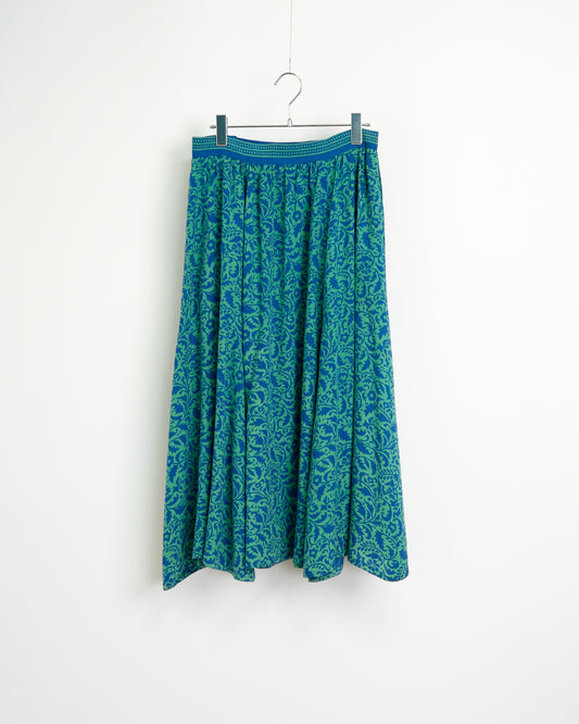 liz wear skirt