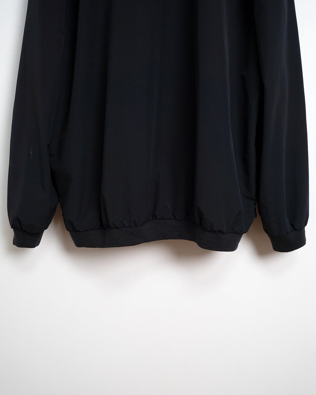 Nylon pullover