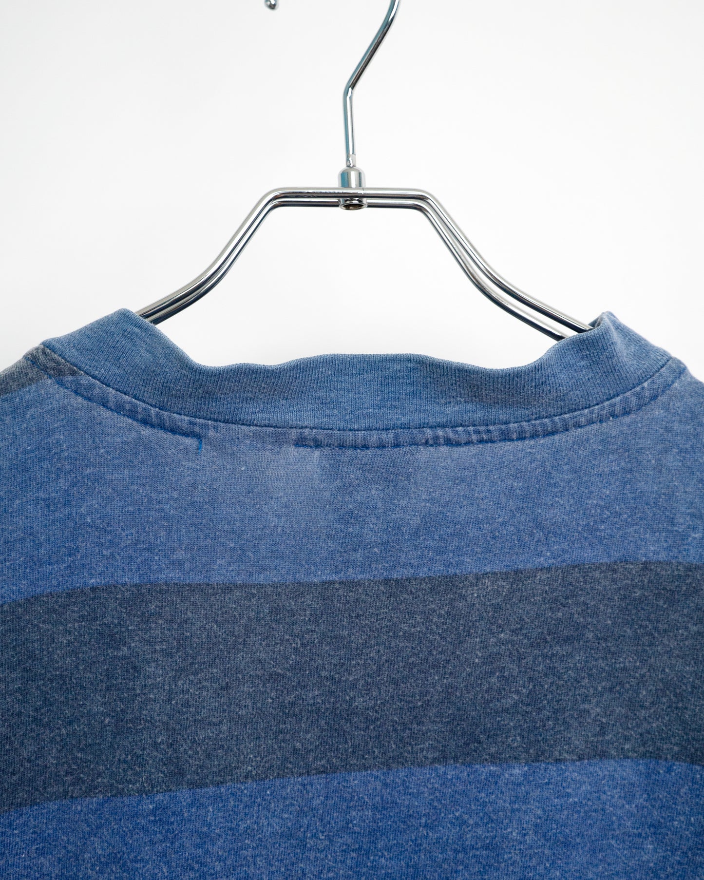 Deep Fade Henley Neck Border T-Shirt