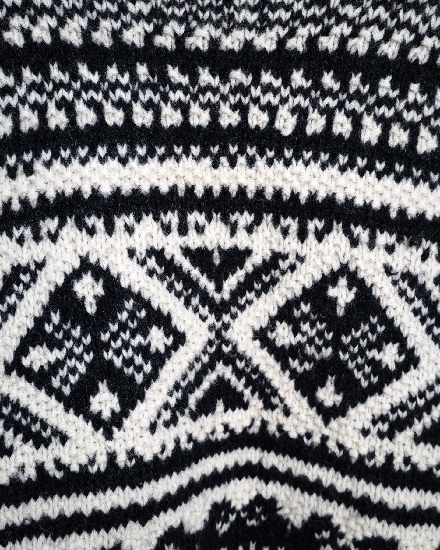 90s Shetland Wool Hand Knitted Sweater / Nordic Pattern