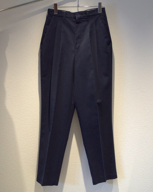 Uniform slacks