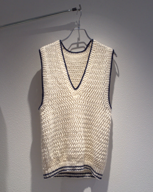 Knit vest